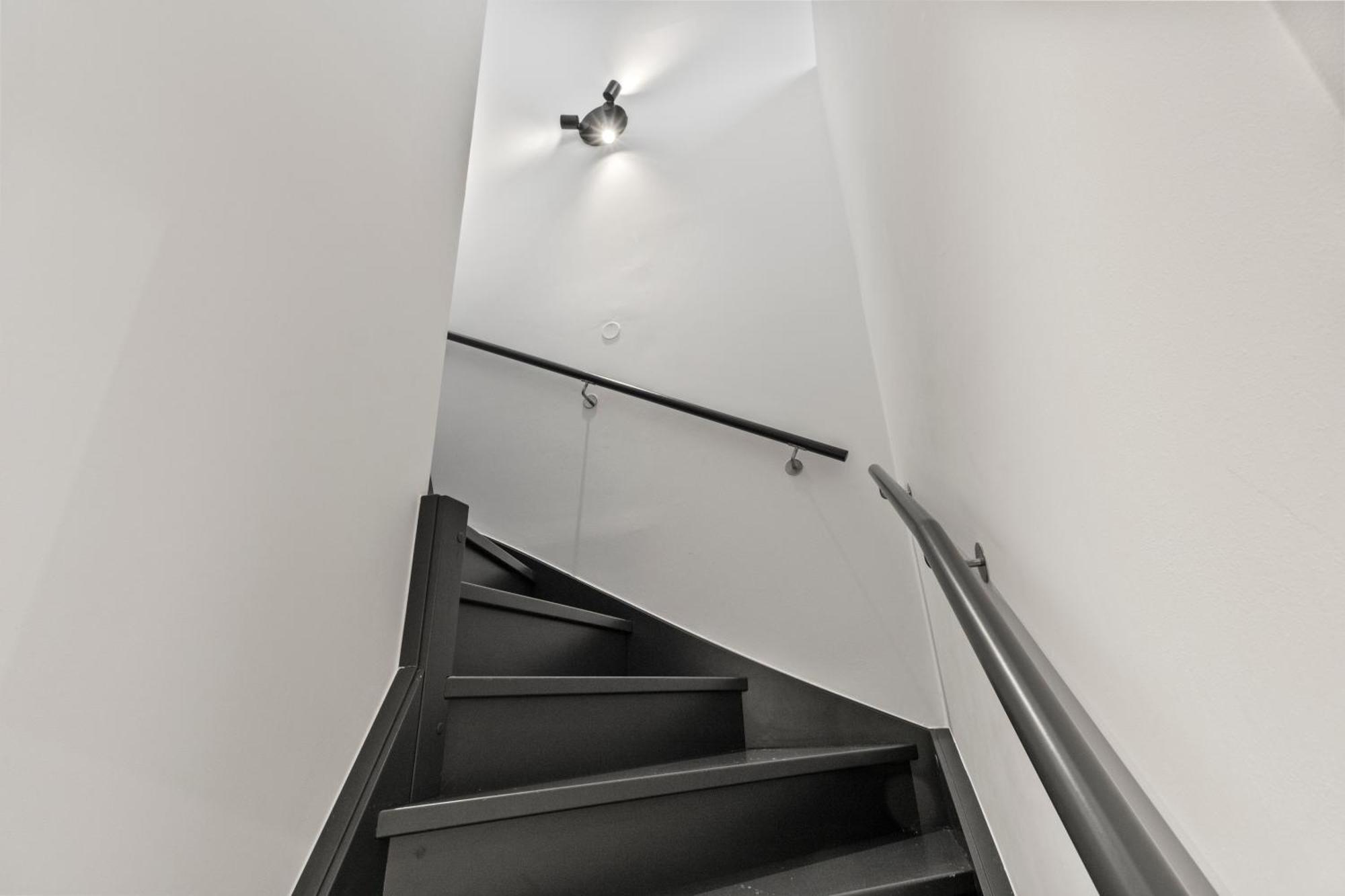 1 Min To Public Transport - 3 Min To Supermarket And Pharmacy - On-Site Parking For 19,90 Eur Vienna Exterior photo